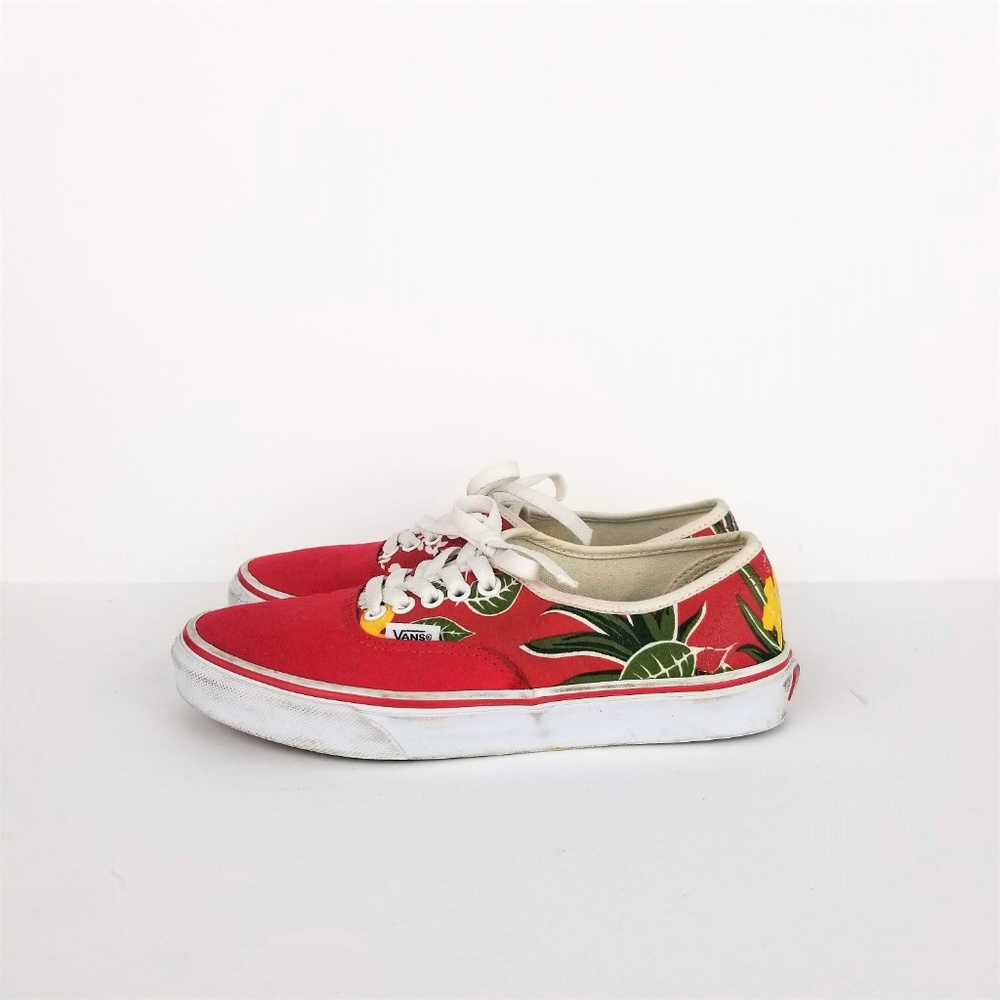 Vans Custom Design sneakers size 7 Unisex